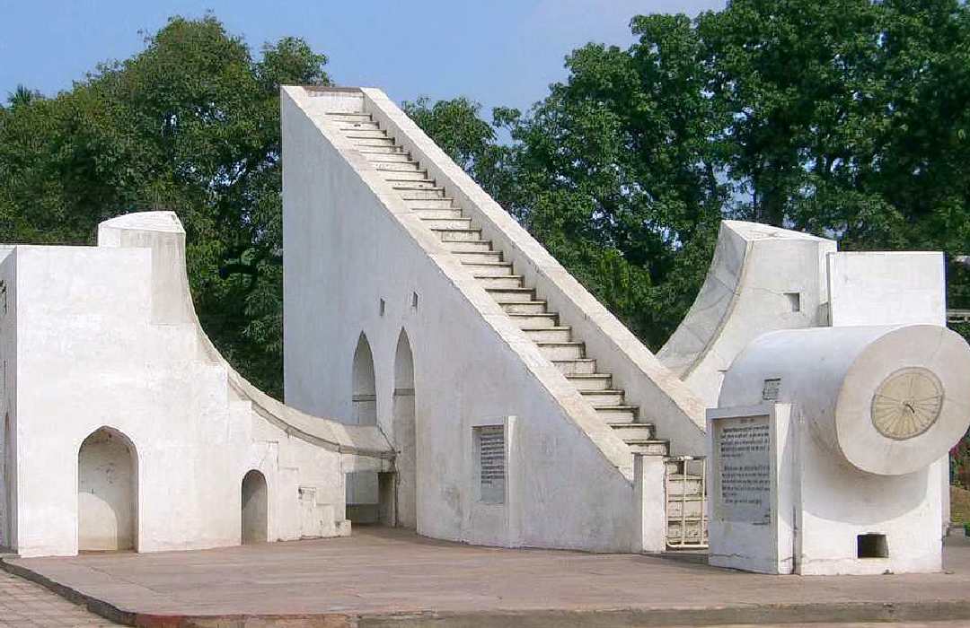 hotel near mahakaleshwar temple ujjain